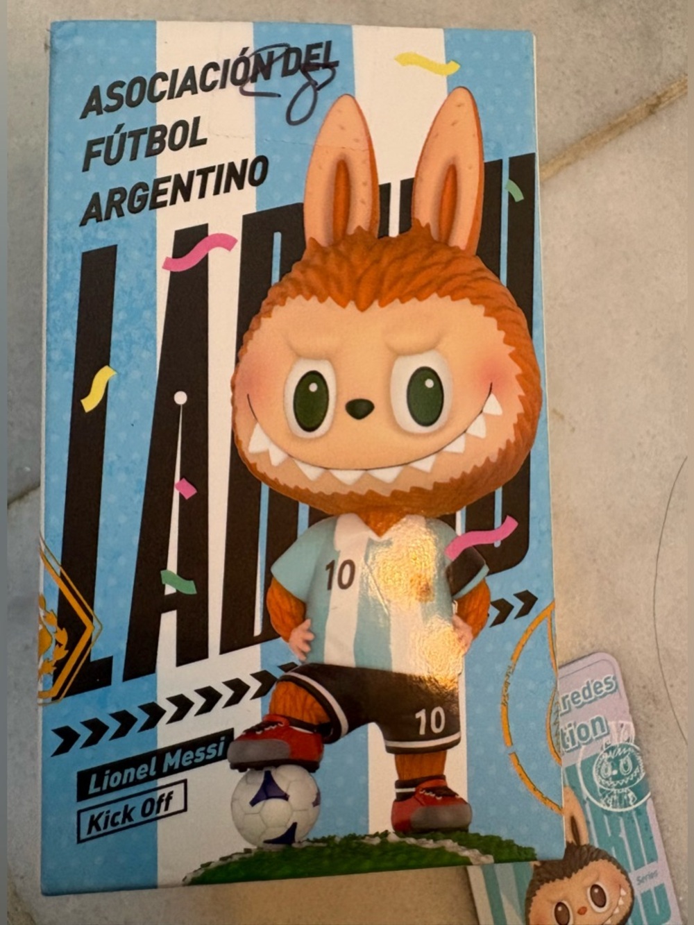 No. 10 Lionel Messi in Labubu collab with Argentina Soccer. Discontinued. - Picture 5 of 8